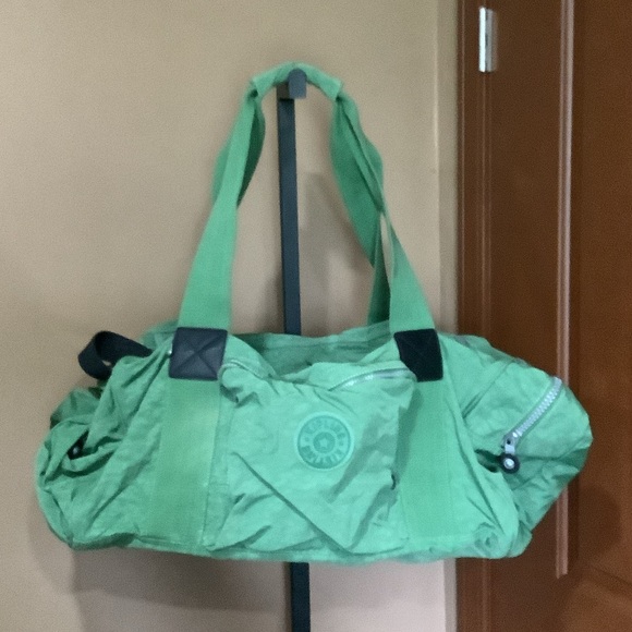 Vintage Kipling Kelly Green XXL  Duffel Bag Luggage - Picture 1 of 9